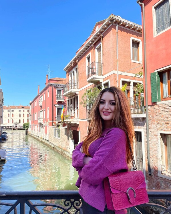 Anastasia bride date night idea