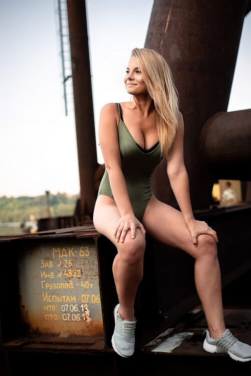 Alina dating international free