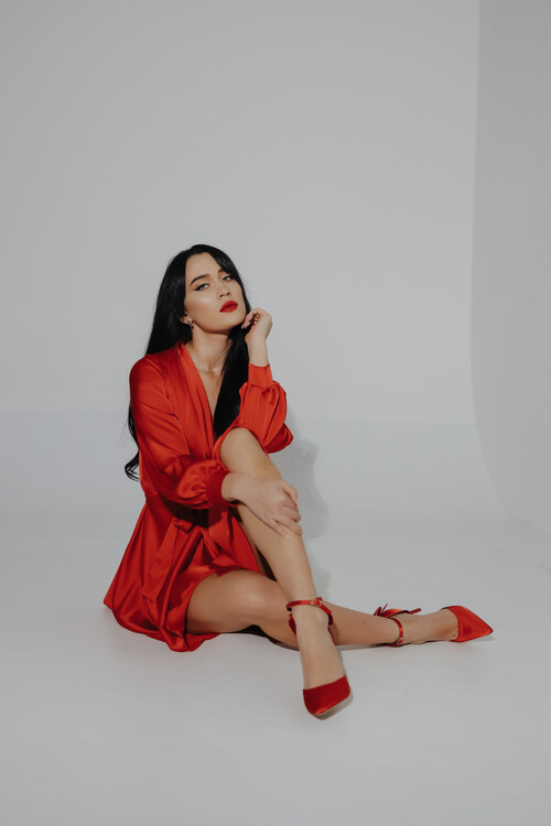 Andriana dating internationally