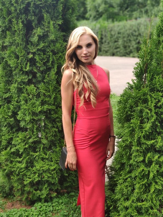 Anna dating internationally online