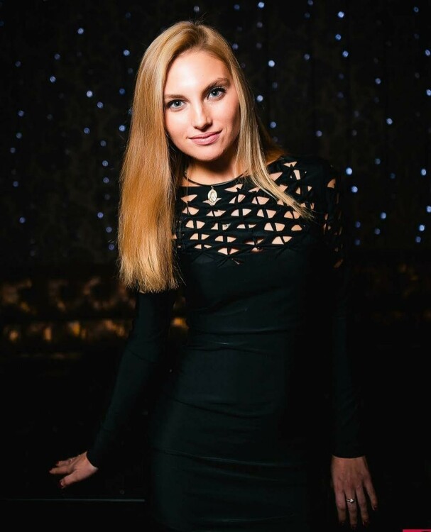 Anna dating internationally online