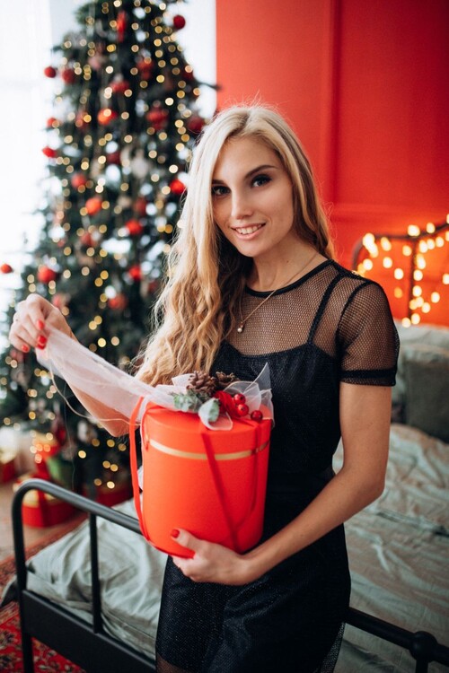 Anna dating internationally online