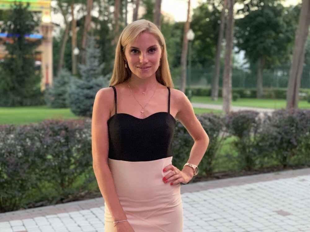 Anna dating internationally online