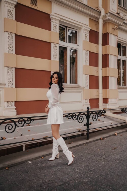 Anna dating international website