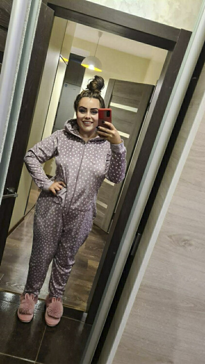 Julia happy dating international