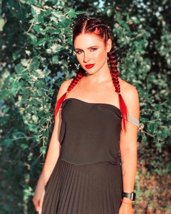 Daria international dating format