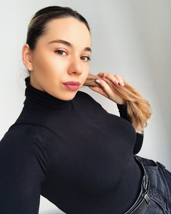 Hanna international dating italy