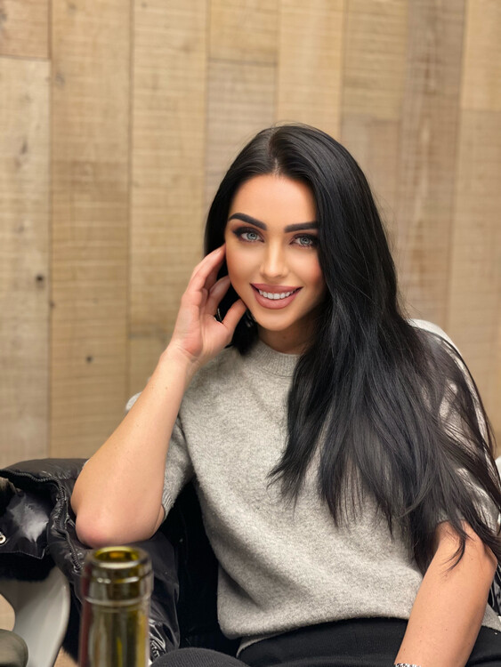 Victoria international kisses dating site