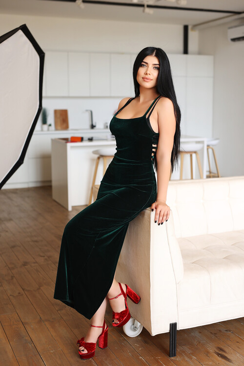 Yuliya 7 brides dating site