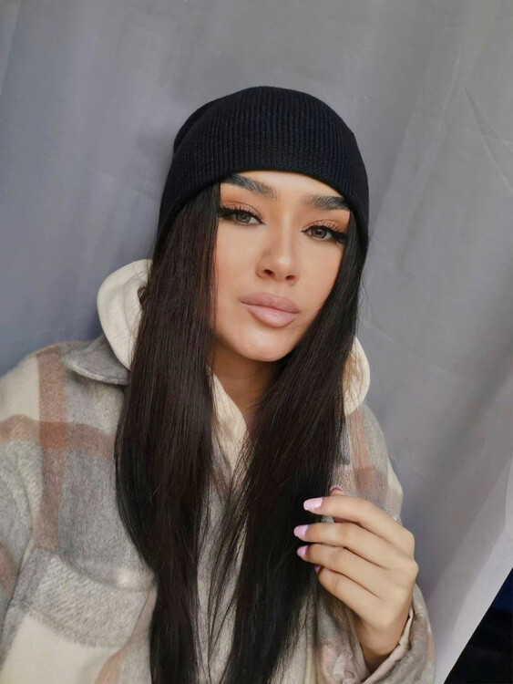 Sigrid dating an international student