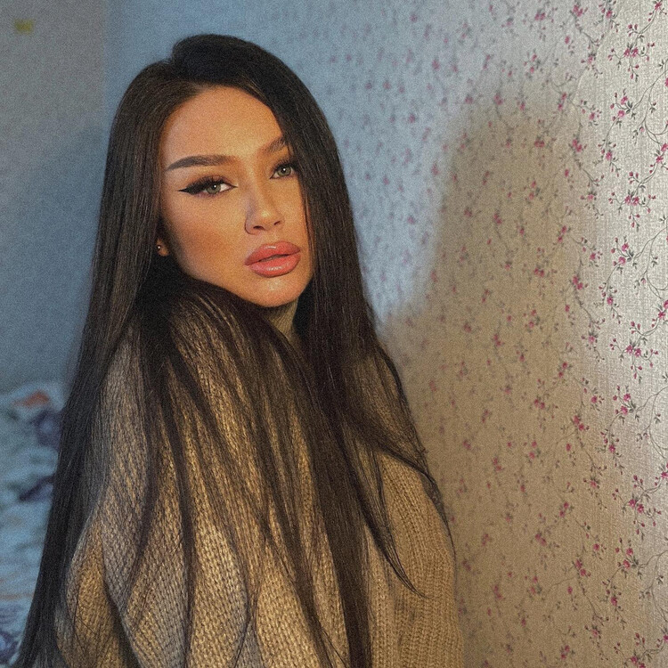 Sigrid dating an international student