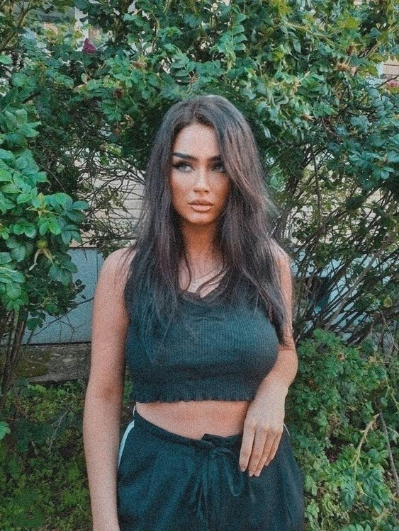 Sigrid dating an international student