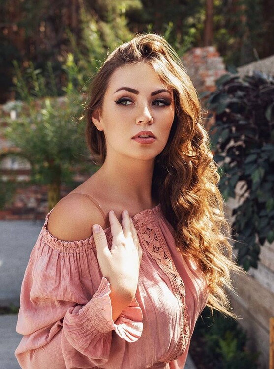 Anna dating internationally