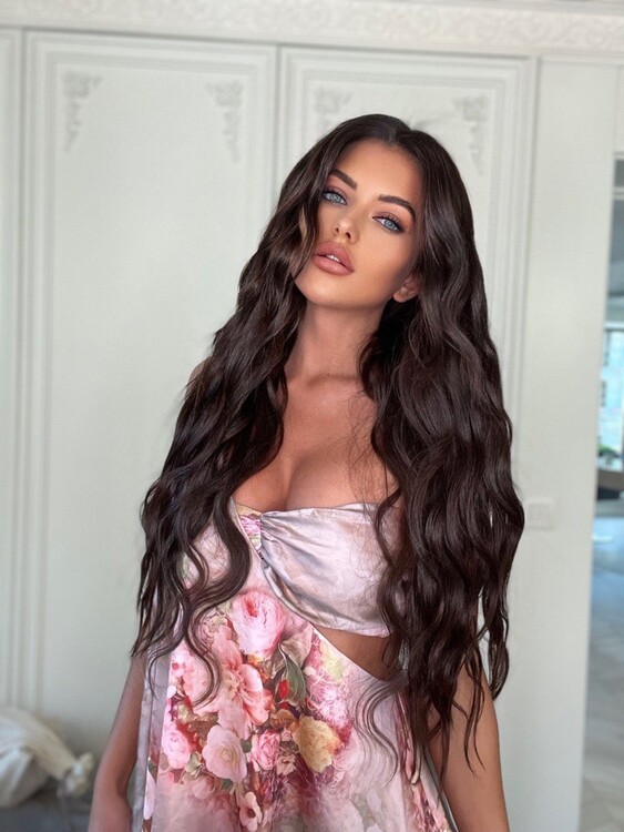 Nikoleta international dating japan