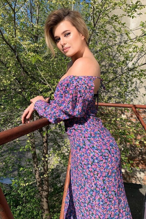 Anna international dating japan