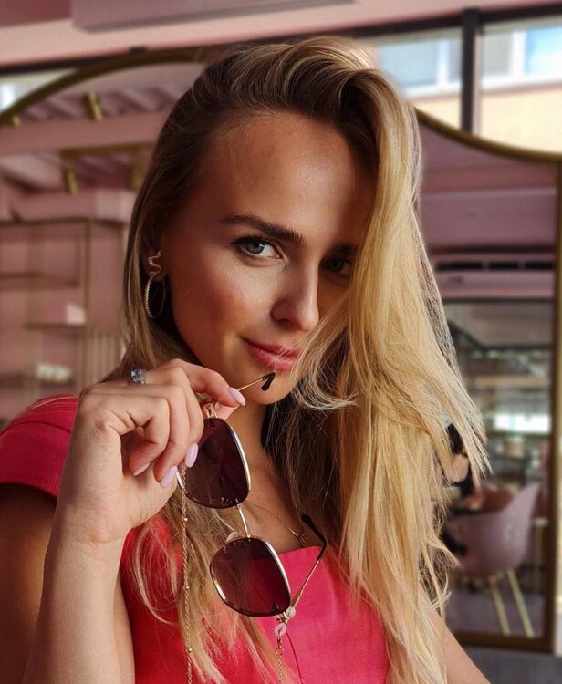 Anastasia international dating japan