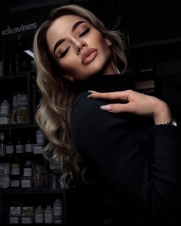 Julia international dating web