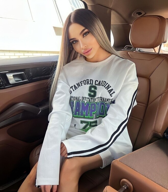 Julia international dating web