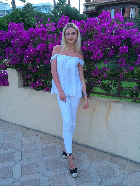 Iryna romanian brides dating