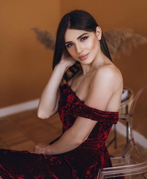 Ivanna date of bridesmaid