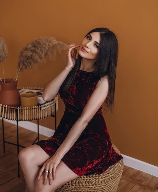 Ivanna date of bridesmaid