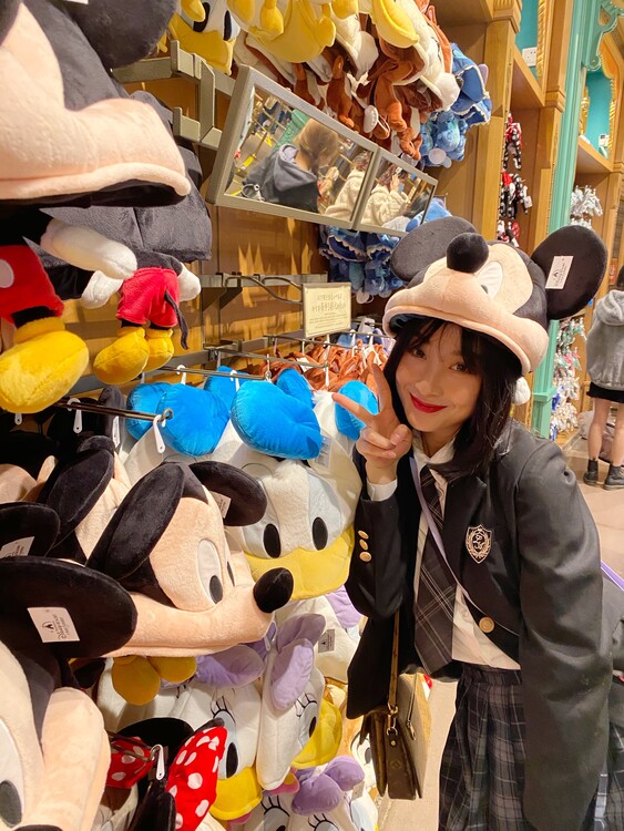 liling international dating london