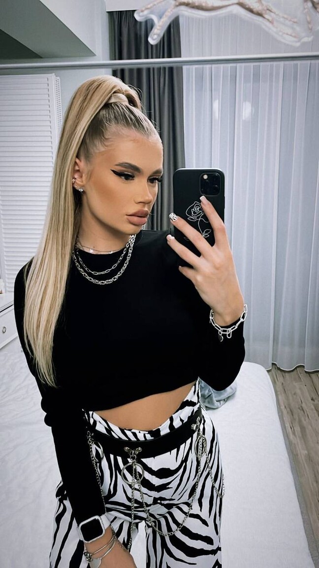 Claudia international dating online free