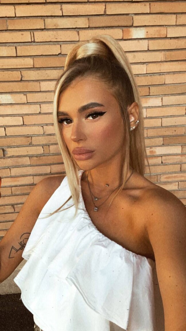 Claudia international dating online free