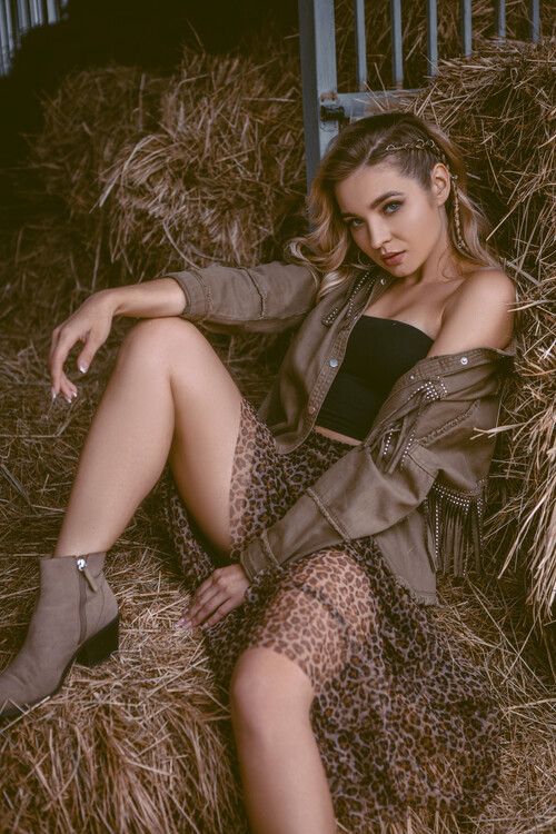 Alina international dating real