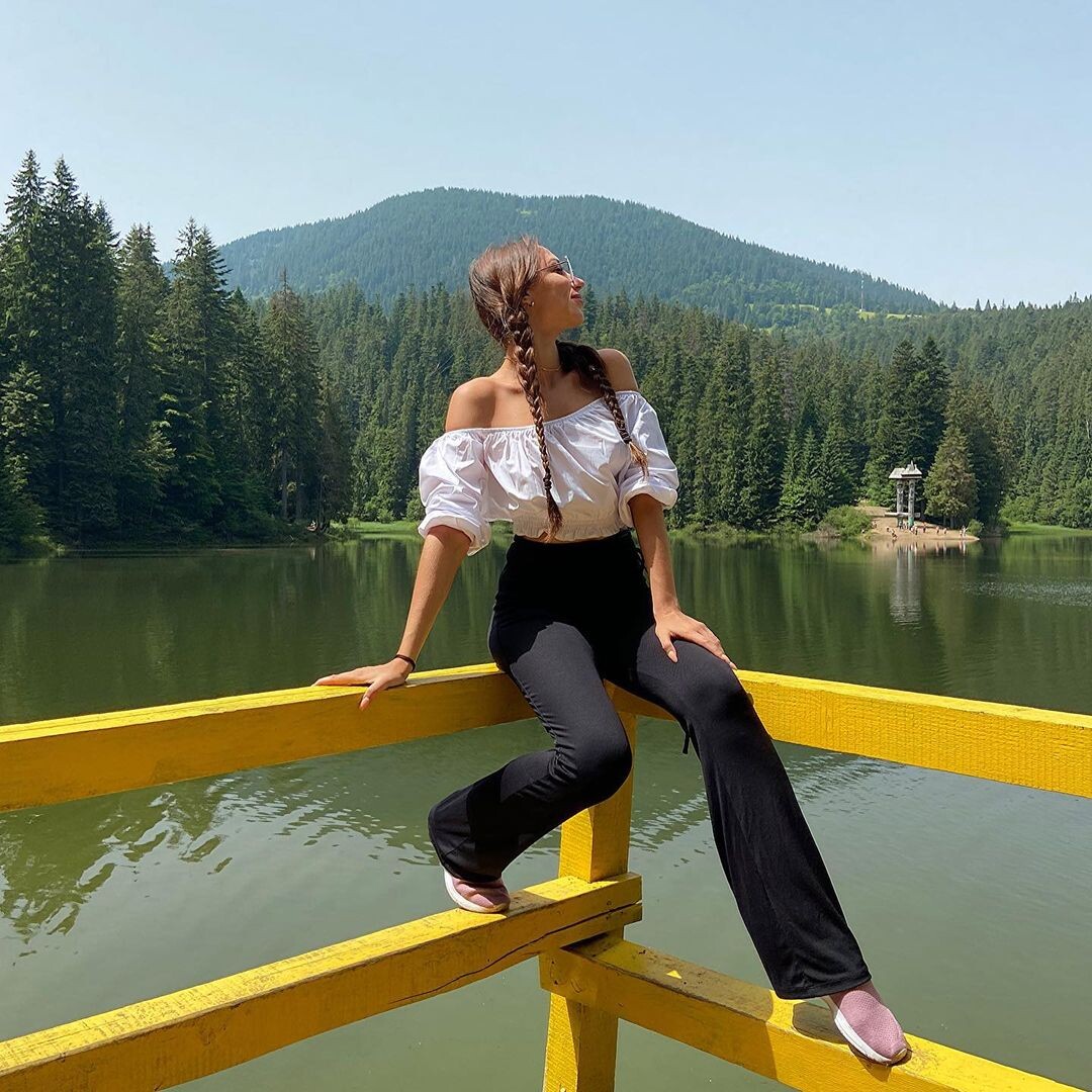 Julia  international dating usa