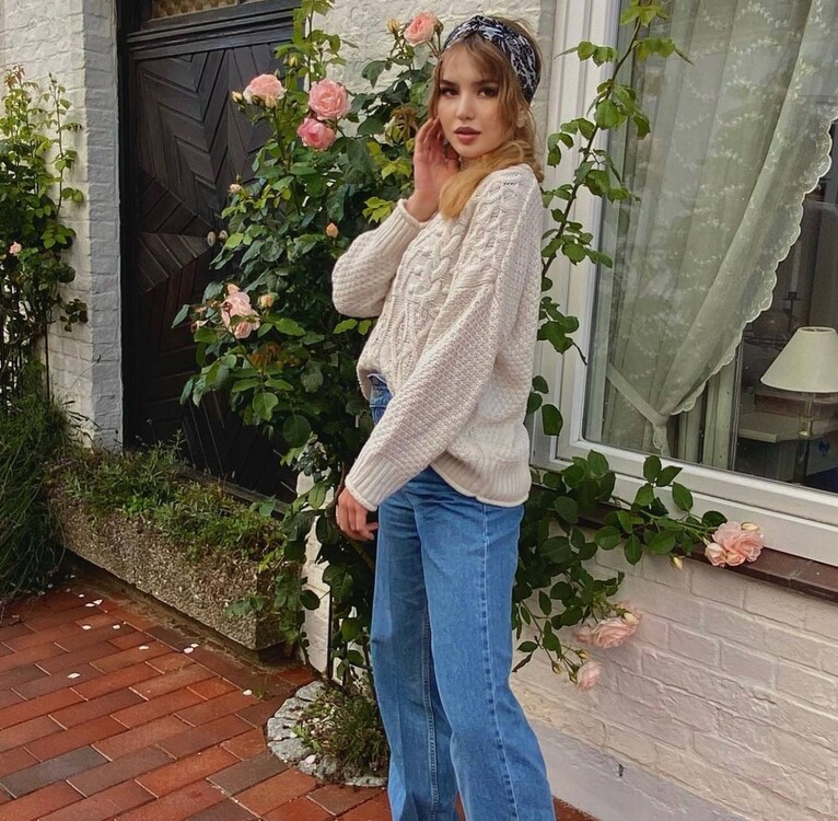 Julia international dating websites free