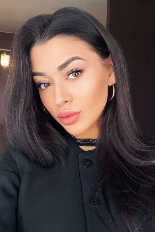 Alina romanian brides dating