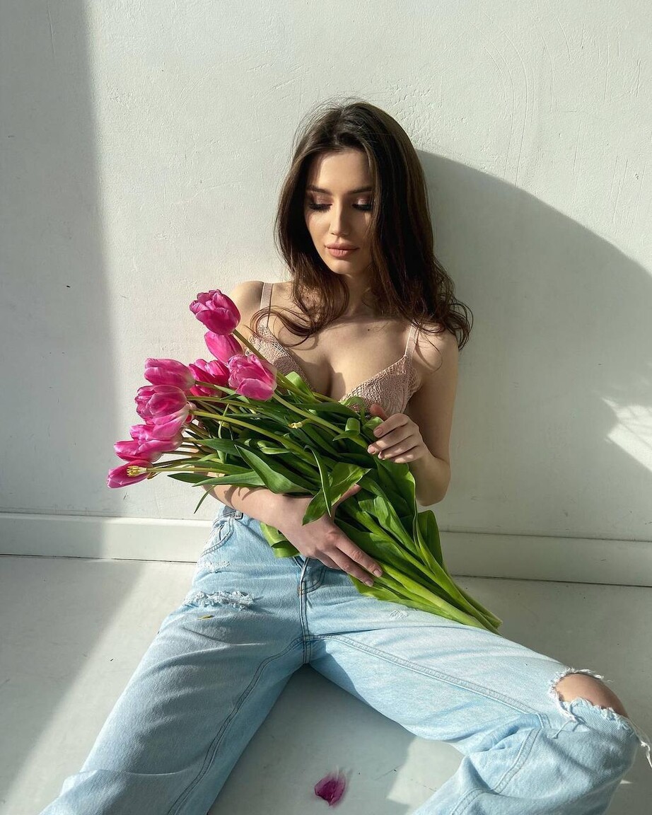 Jully victoria brides dating