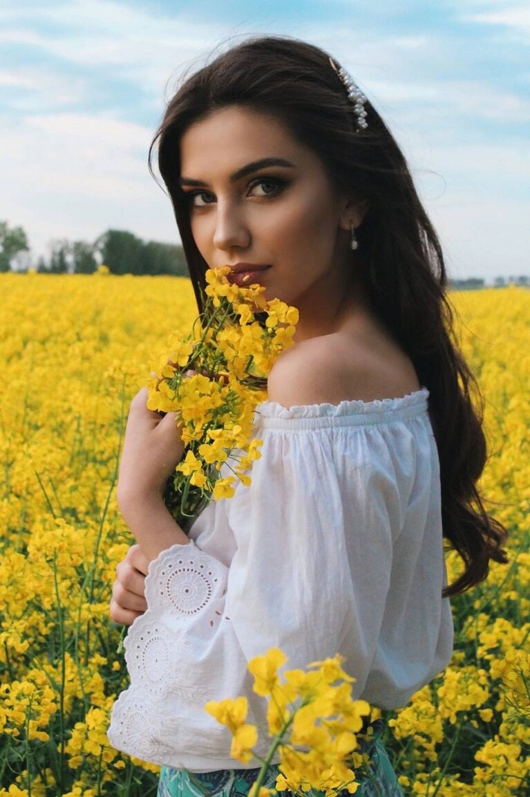 Jully victoria brides dating