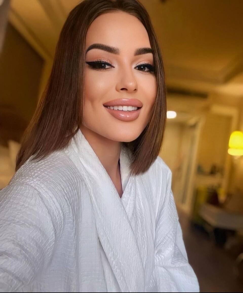 Anastasia dating an international student