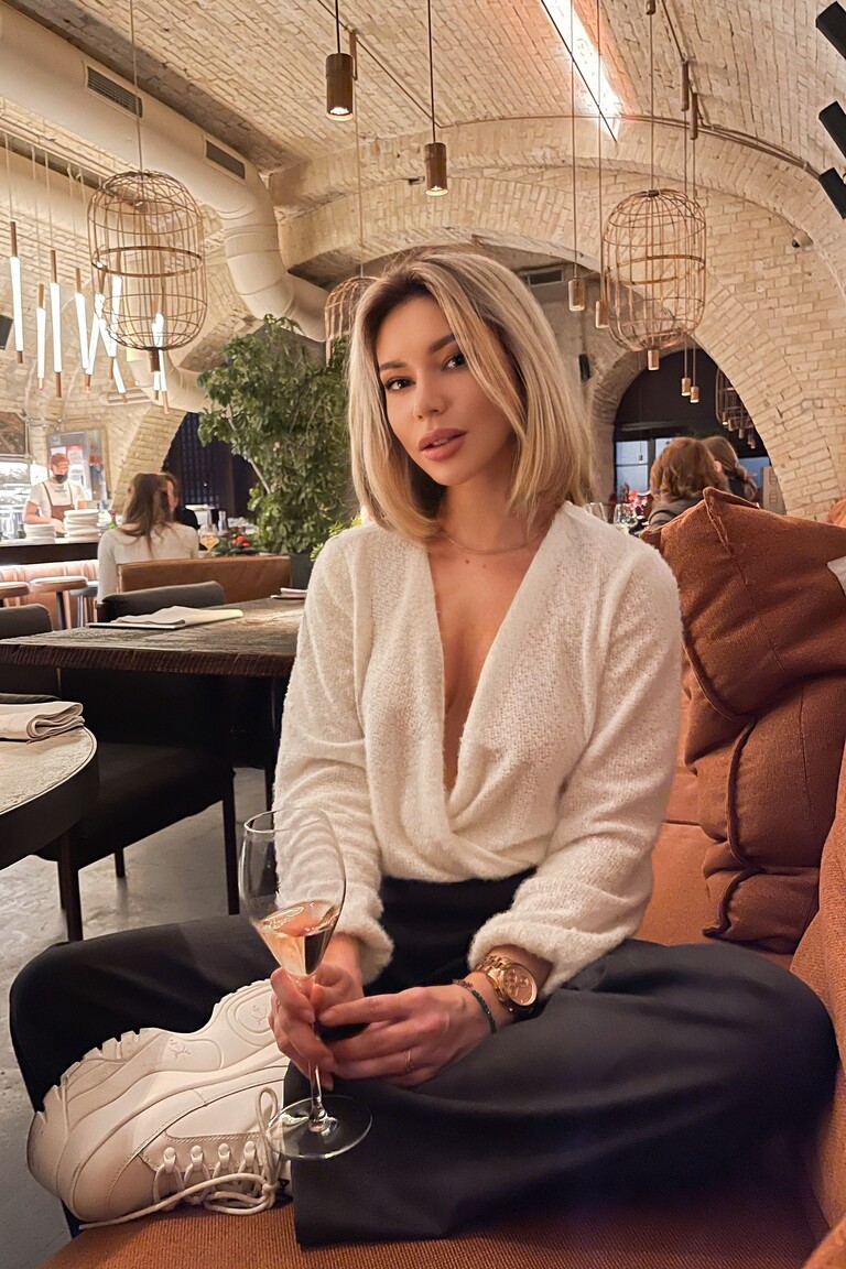 Maria international dating london