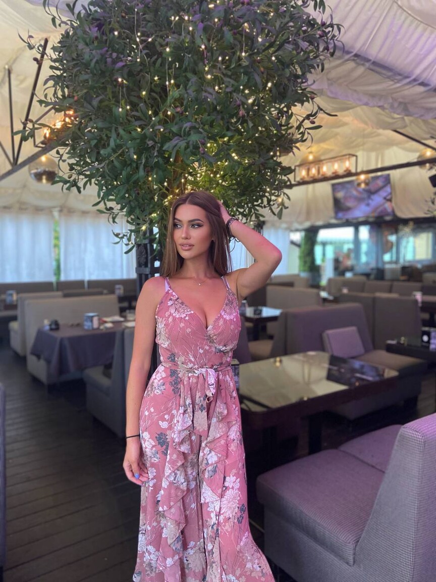 Solomia international kisses dating site