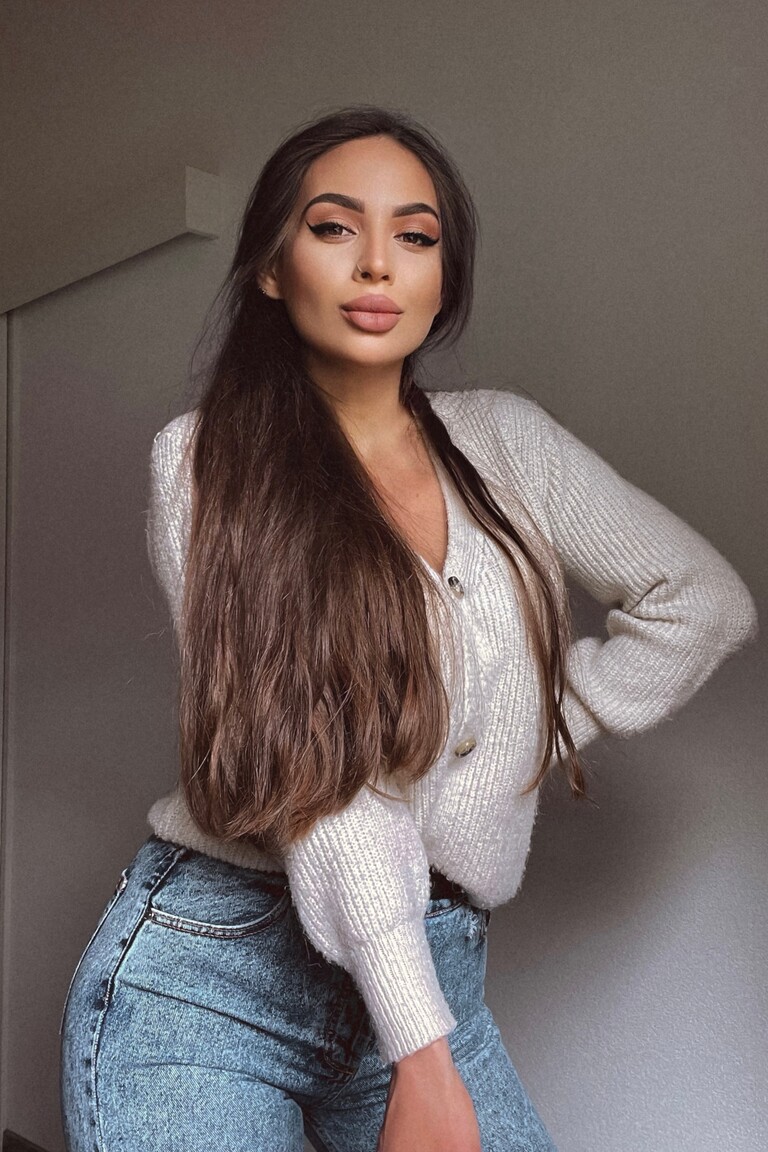 Anna international niche dating