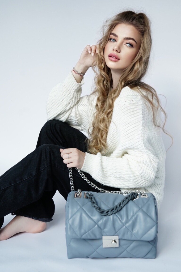 Julie mauritius brides dating