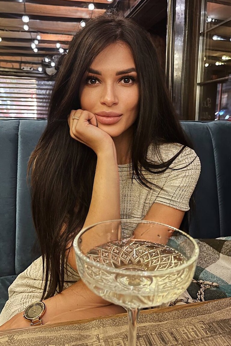 Daria 7 brides dating site