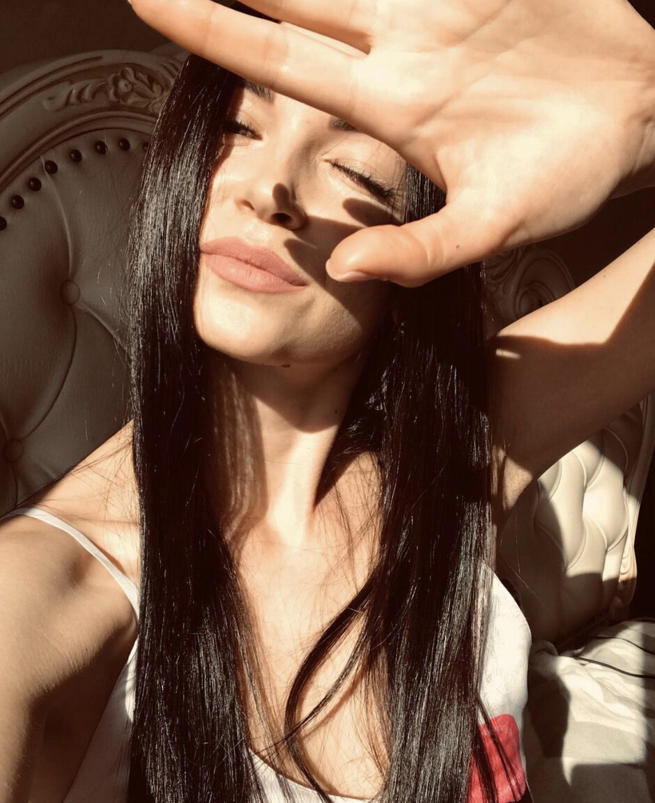 Julia  an international dating website