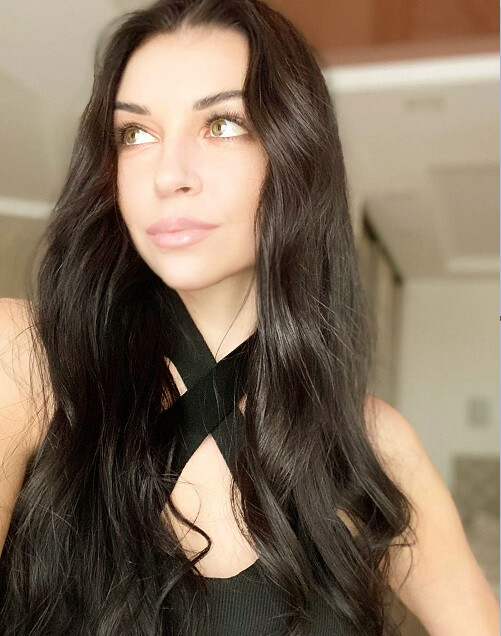 Julia  an international dating website