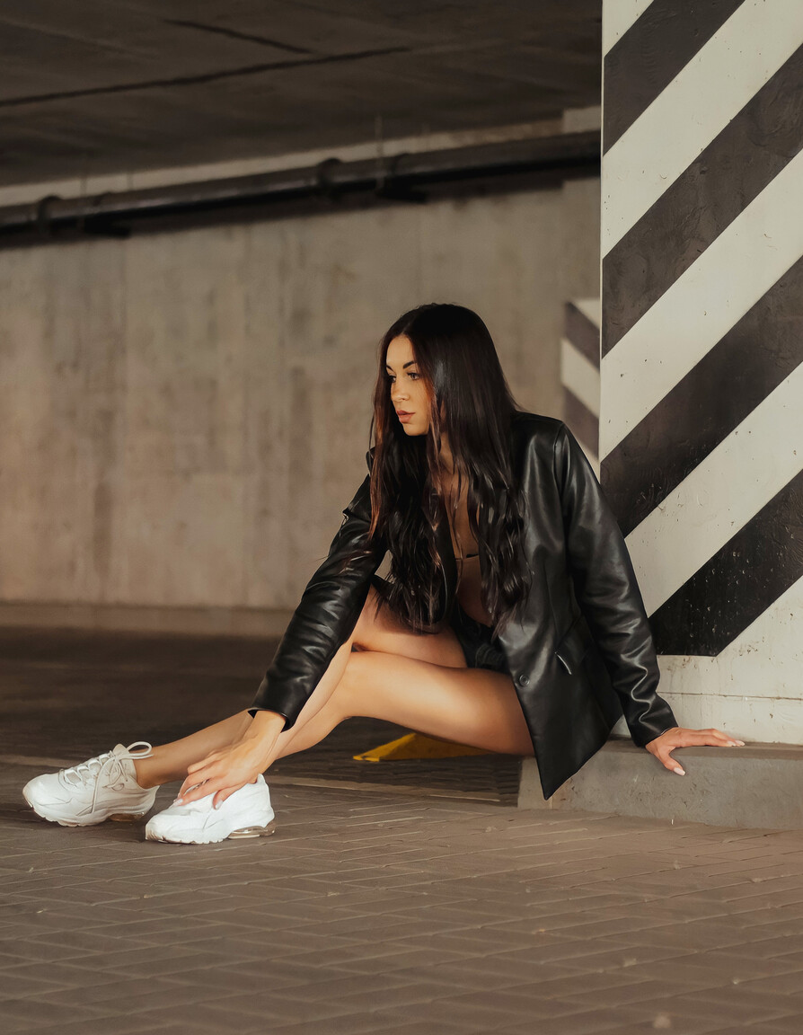 Julia  an international dating website