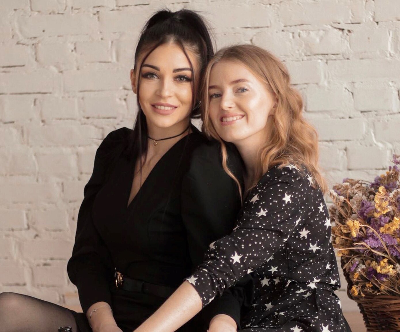 Julia  an international dating website