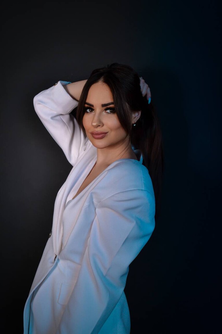 Nastya blind date bride jillian hart