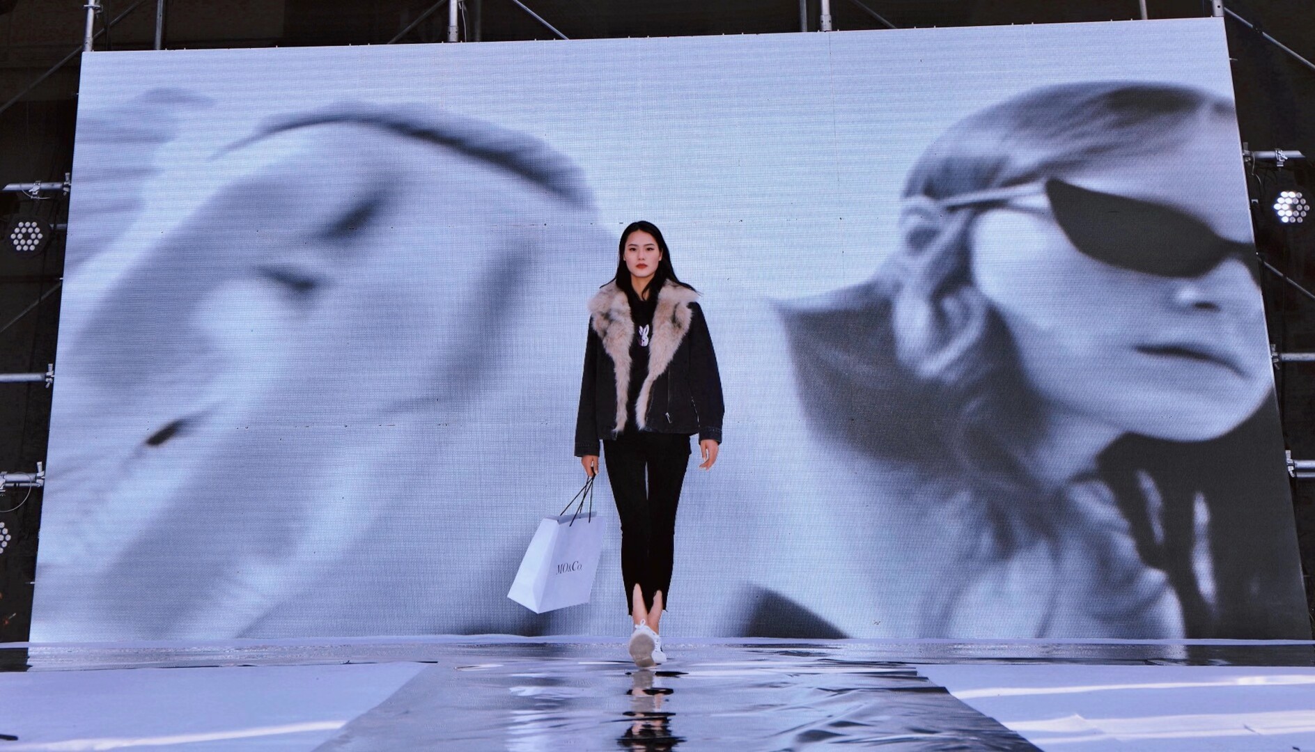 zhangyuanyuan international dating free online