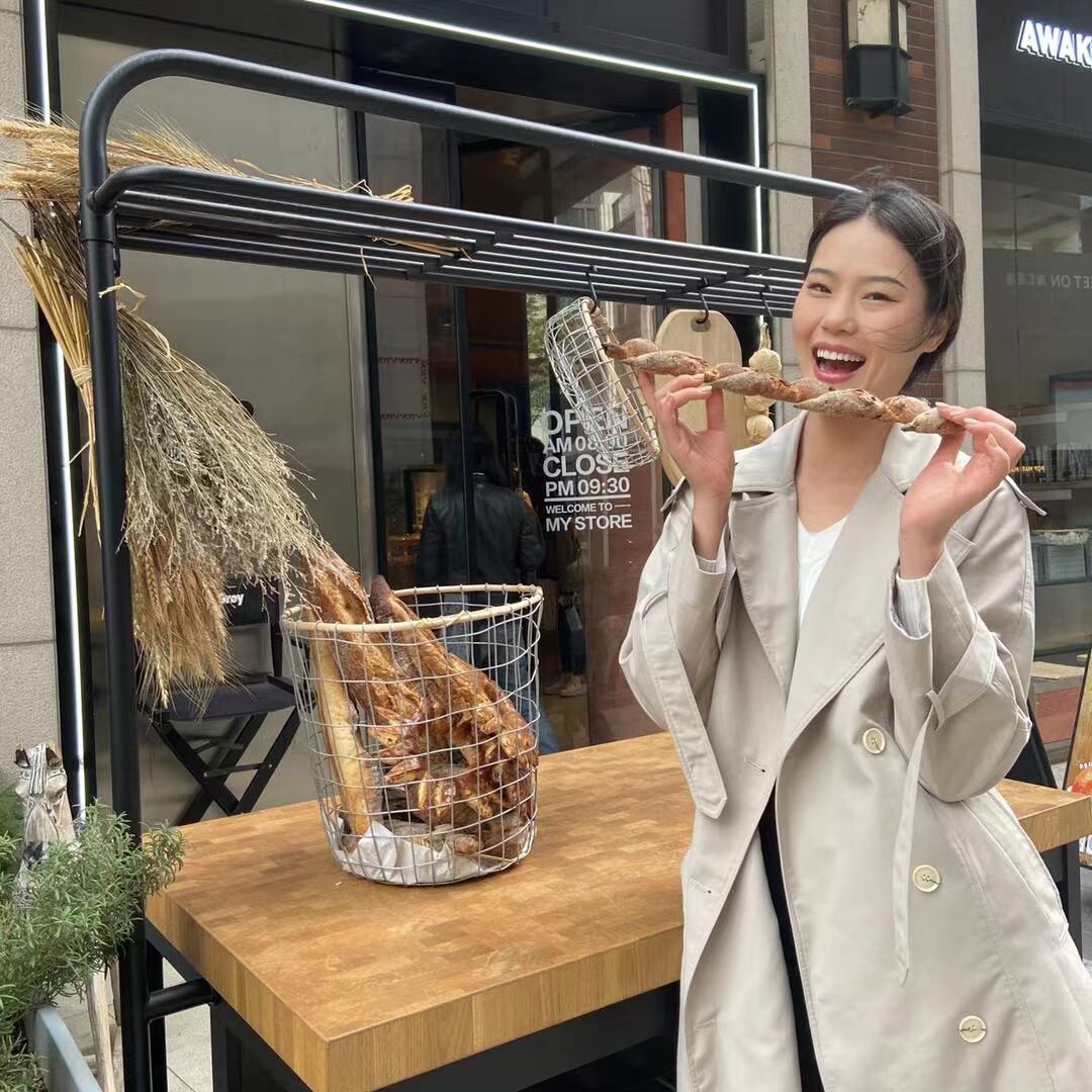 zhangyuanyuan international dating free online