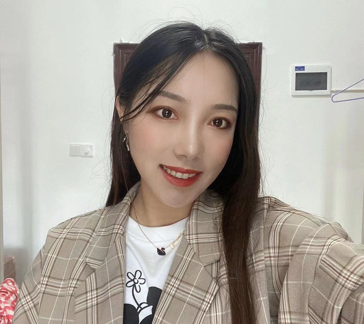 tanghongxia international dating greece