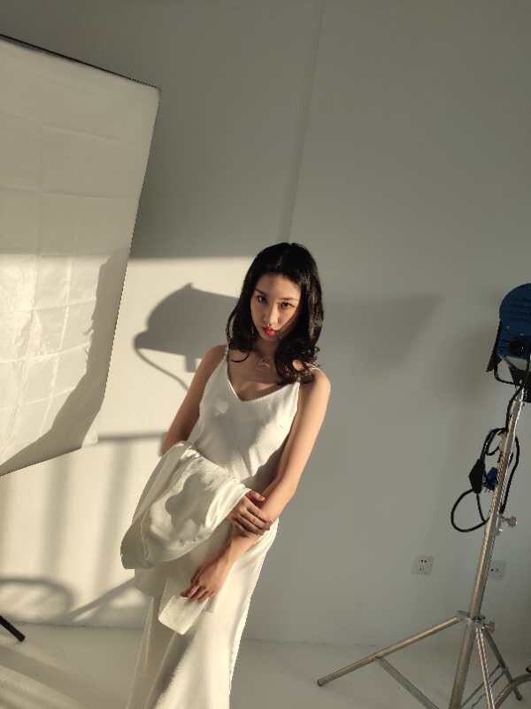 zhongyiwen international dating prague