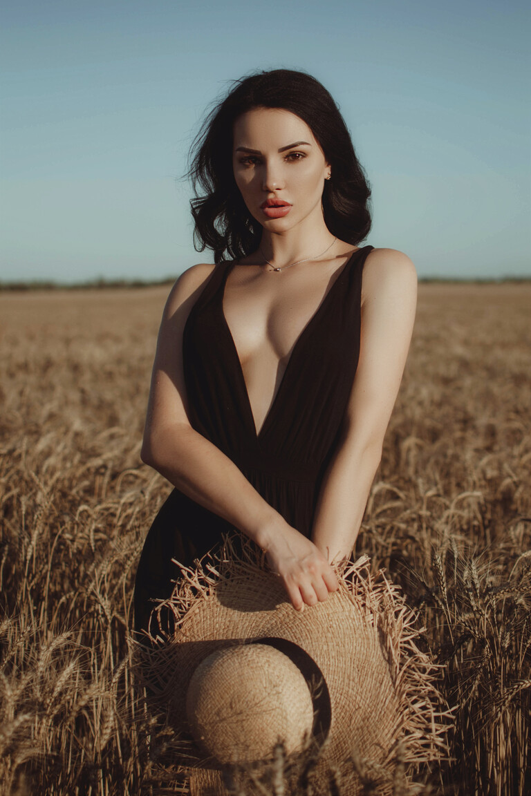 Yuliia international dating profile